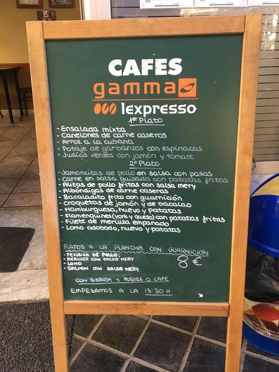 CAFETERÍA L´ANTIGA Photo Menu 3