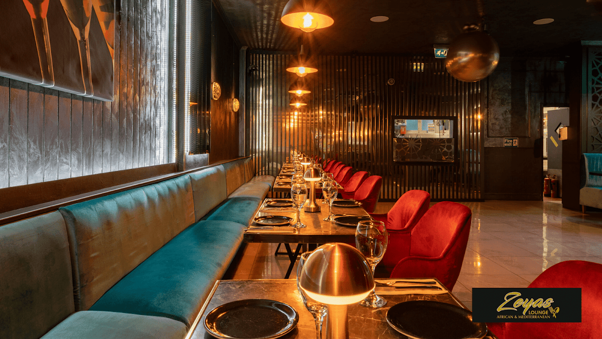 Zeyas Lounge Photo 3