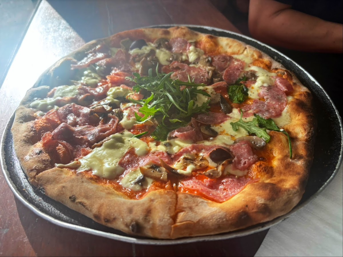 Francesca's Pizzeria Photo 3