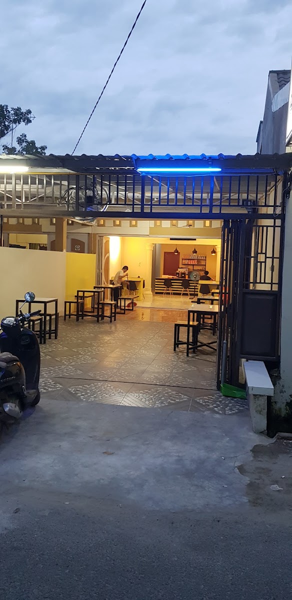 Emia Koffie Space Photo 4