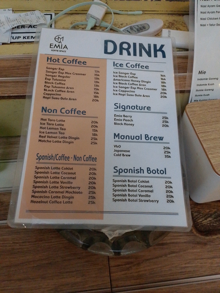Emia Koffie Space Photo Menu 1