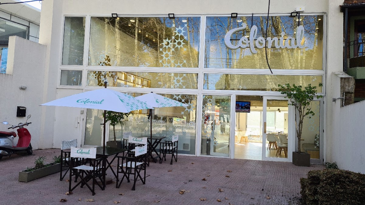 Ice Cream & Cafe Colonial Punta Chica