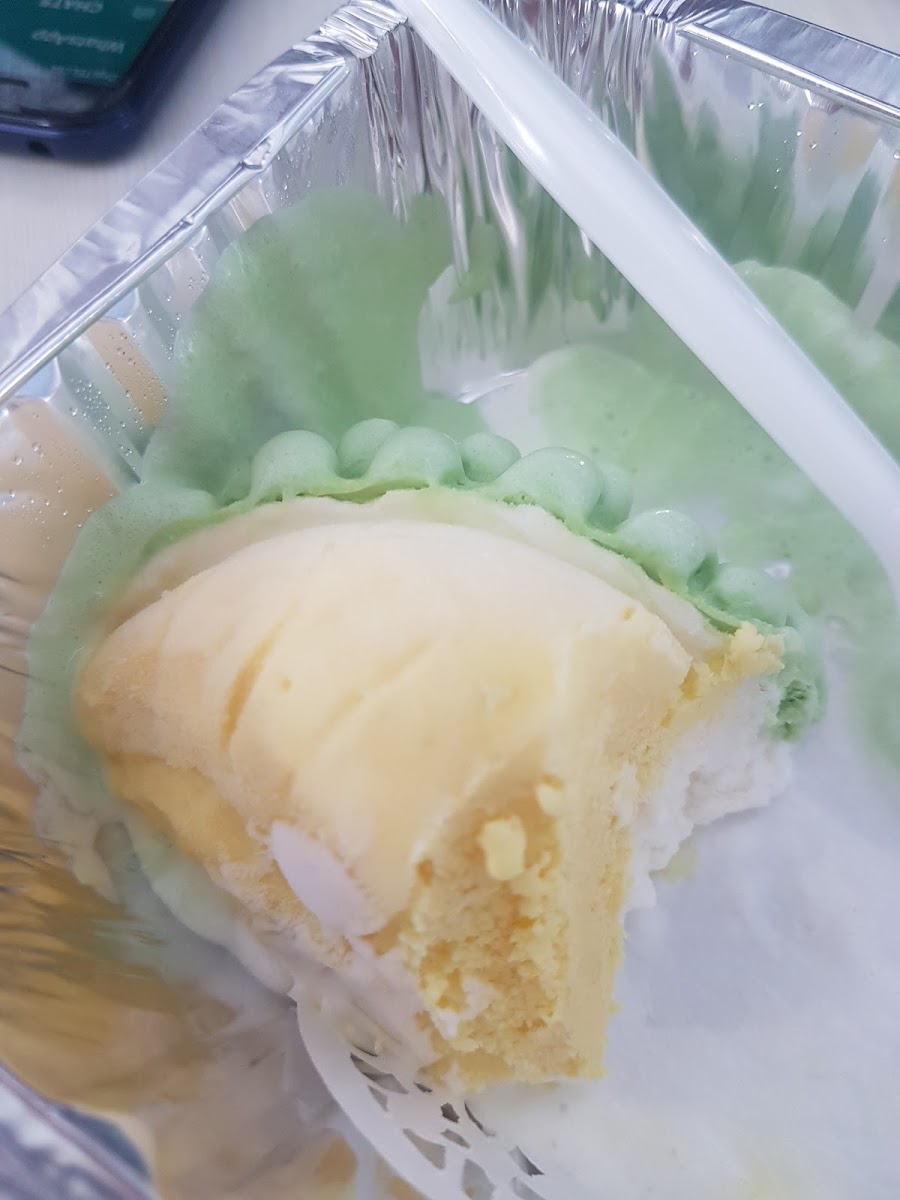 Strawberry Moment Dessert Cafe Photo 5
