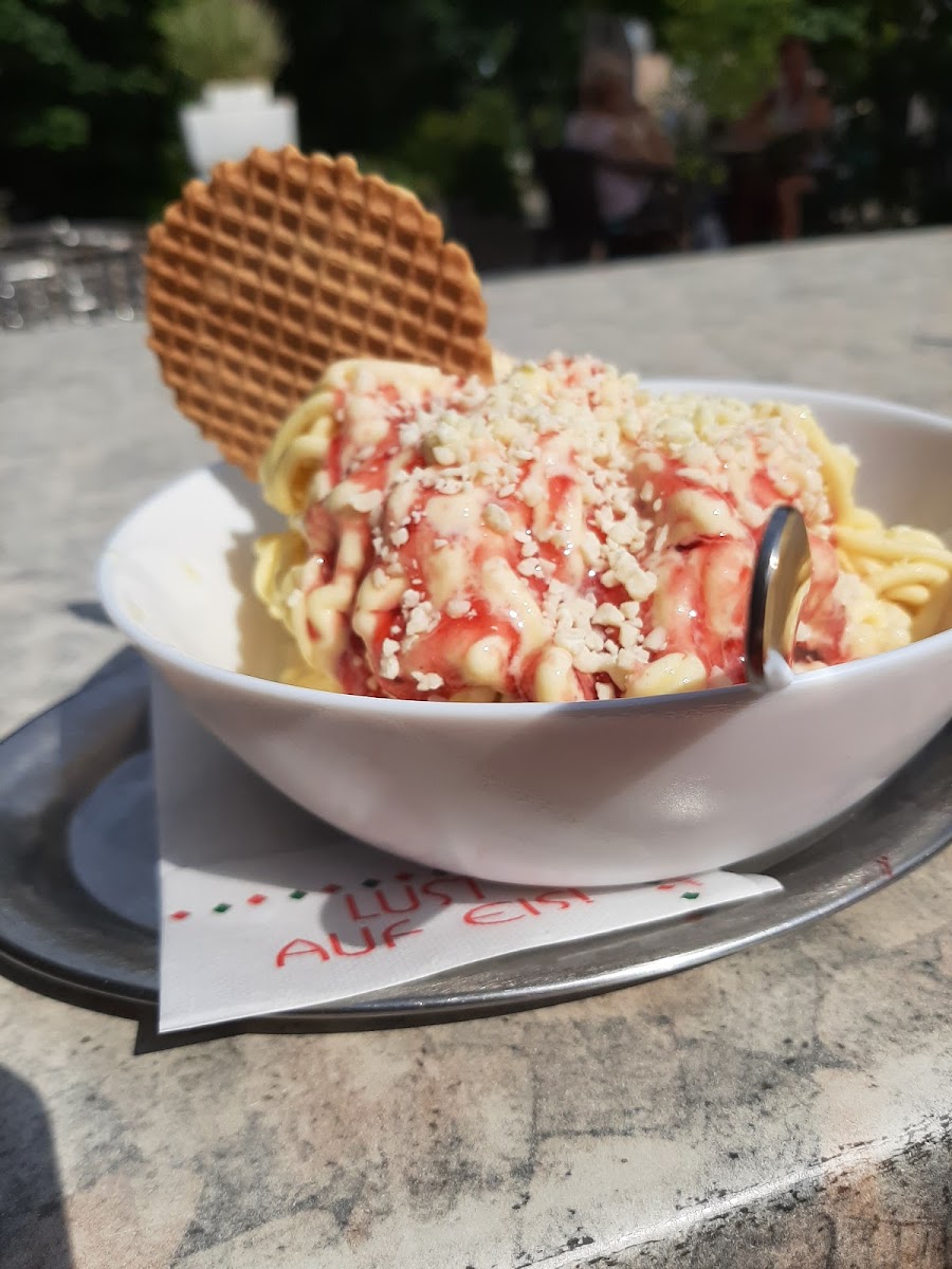 Eiscafé und Pizzeria La Perla Photo 10