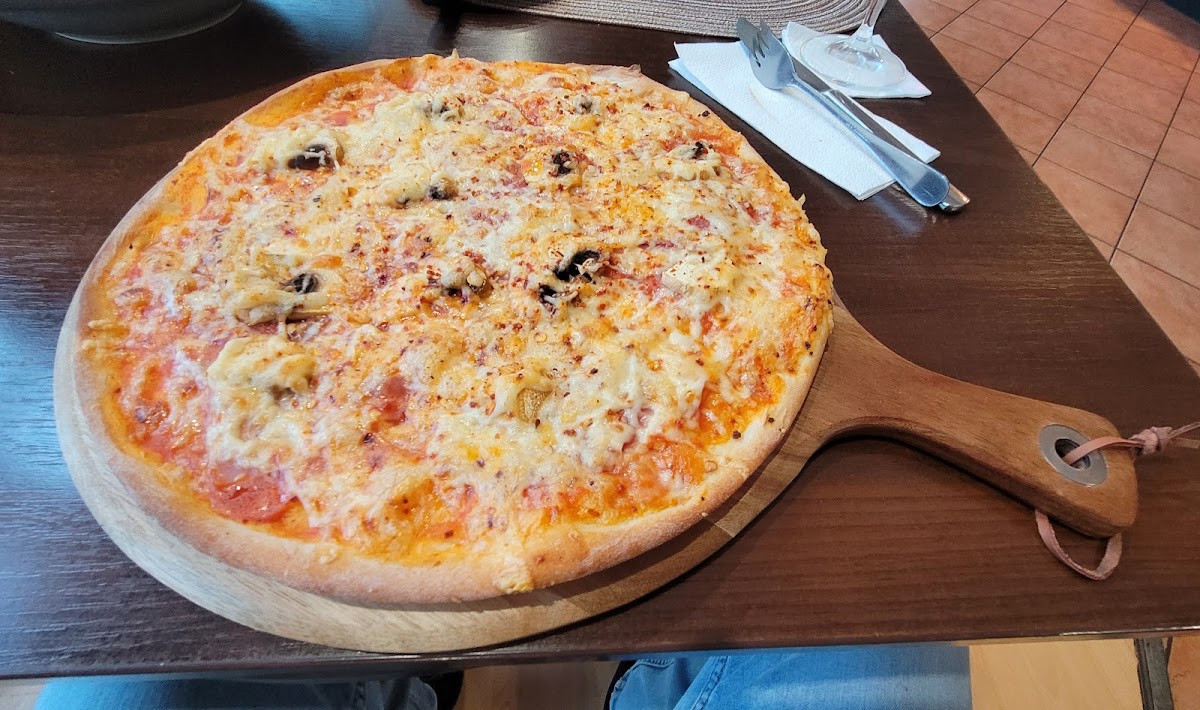 Eiscafé und Pizzeria La Perla Photo 7