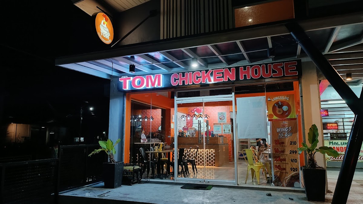 Tom Chicken House