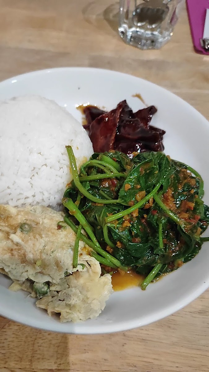 DLife Vegetarian Restaurant - Kepong branch Photo 2