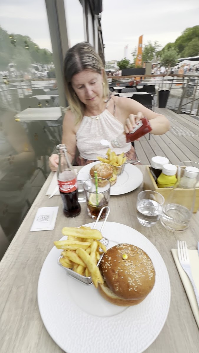 Le Bistro Parisien Photo 2
