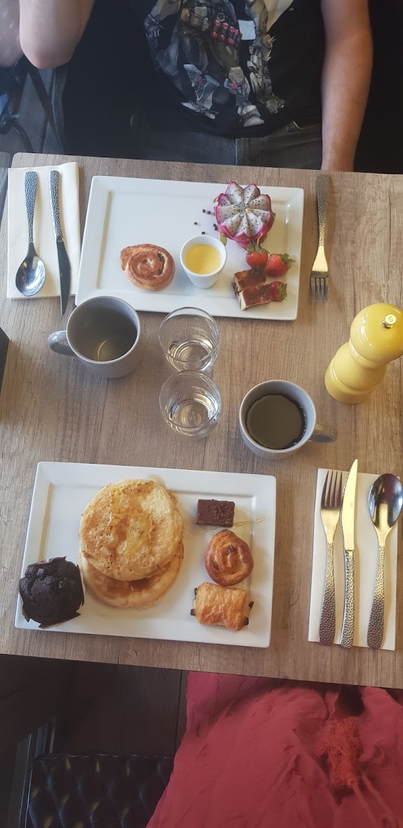 Le Bistro Parisien Photo 9