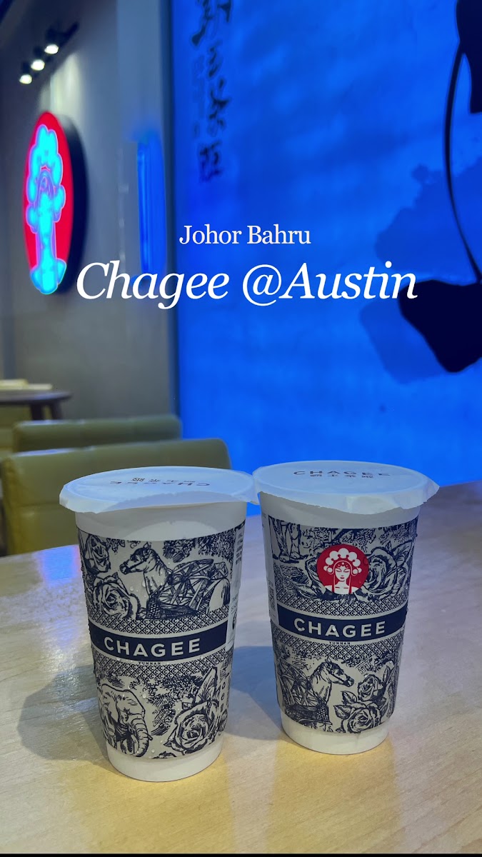 CHAGEE Mount Austin Photo 2
