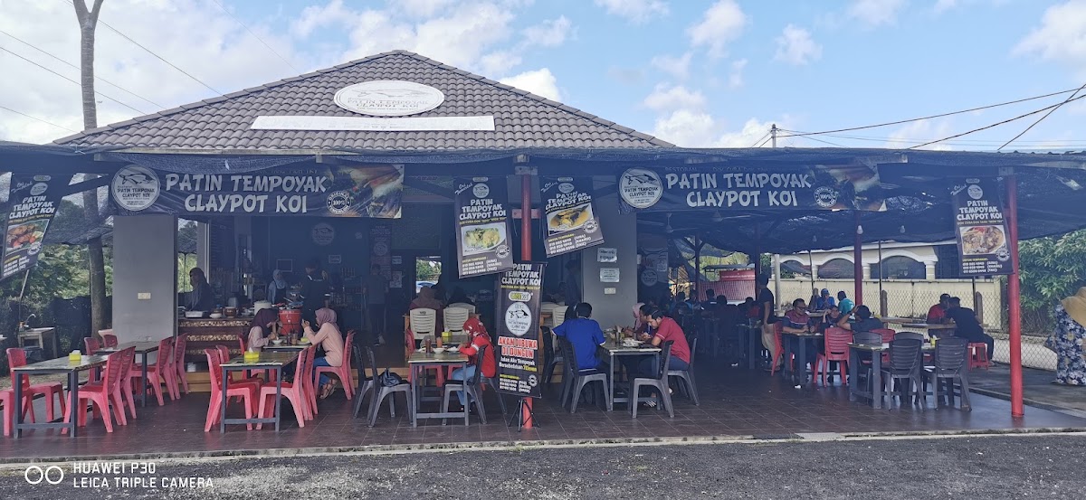 UMIKOI Patin Tempoyak Claypot Koi Cafe & Restaurant
