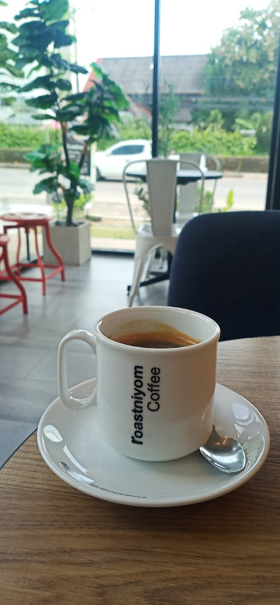 Roastniyom Coffee Photo 9