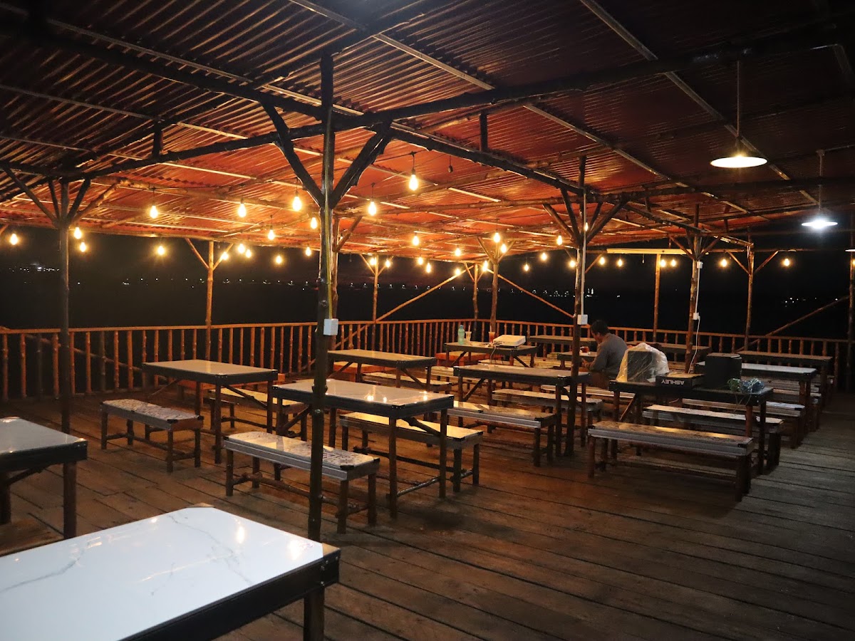 DANG MERDU MANGROVE RESTO & CAFE