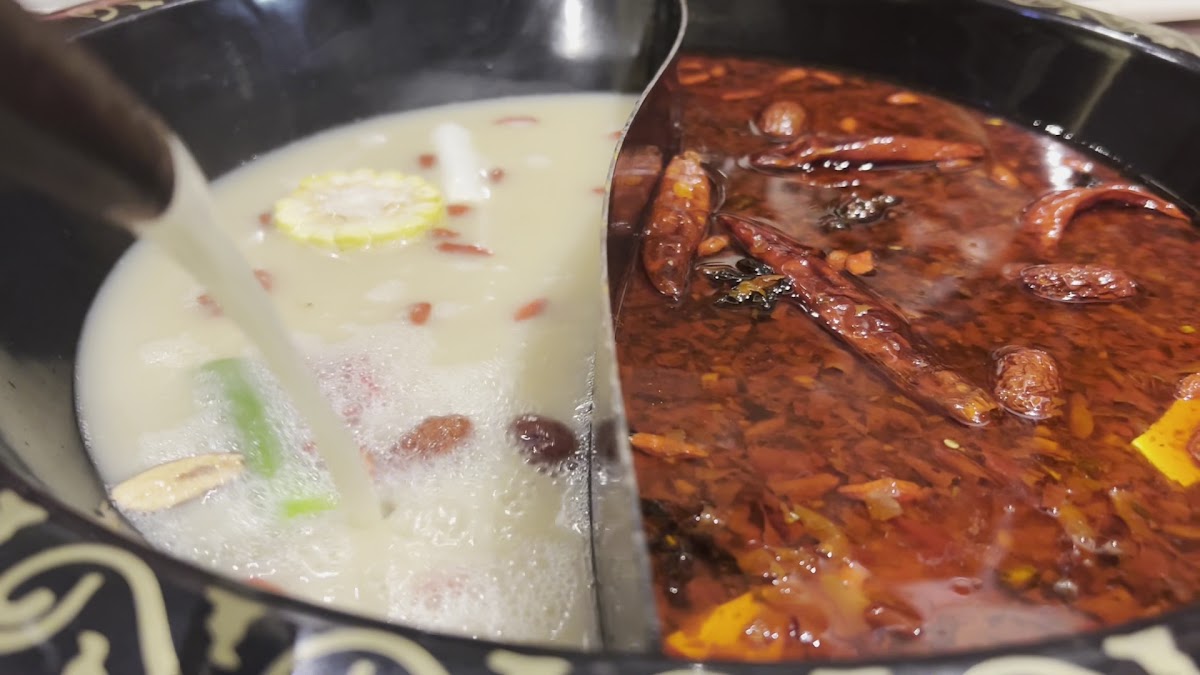 Chongqing Hot Pot Photo 2