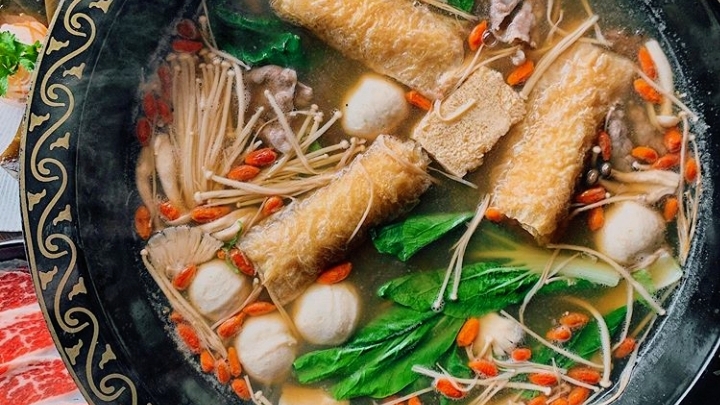 Chongqing Hot Pot Photo 3