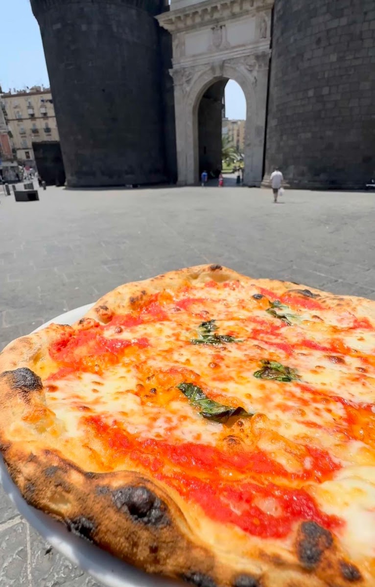 PIZZERIA MIA NAPOLI Photo 2