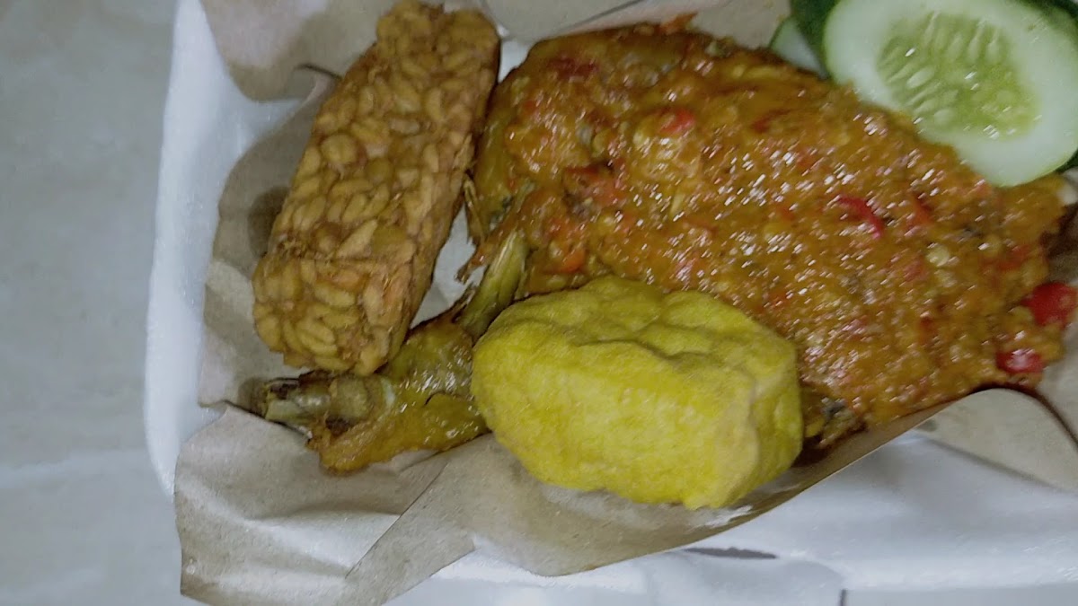 Ayam Gepuk Pak Gembus Photo 2