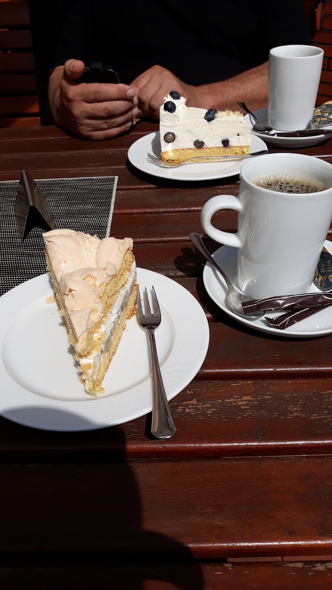 Restaurant Cafe Catering 'Am Turm' Photo 9