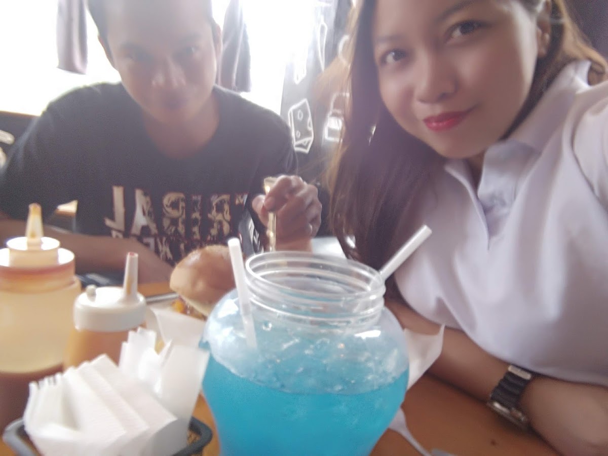 Gubot's Burger Photo 7