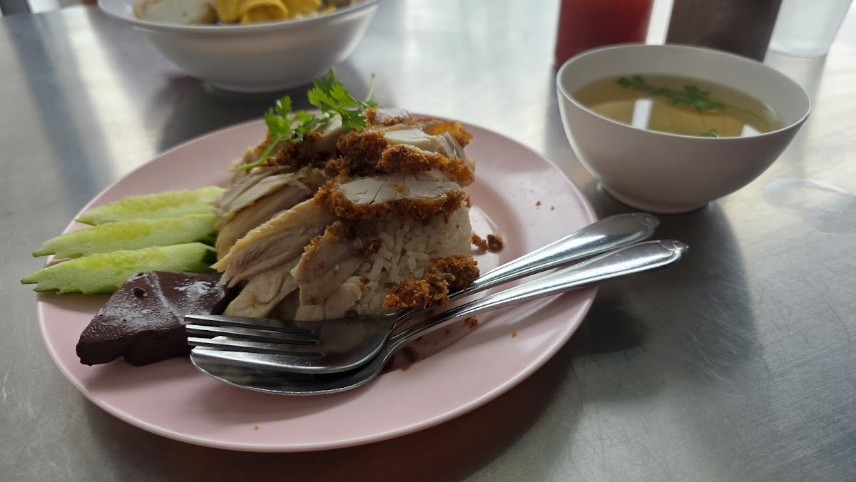 โชคดี ข้าวมันไก่ / Chok Dee Chicken Rice Photo 3