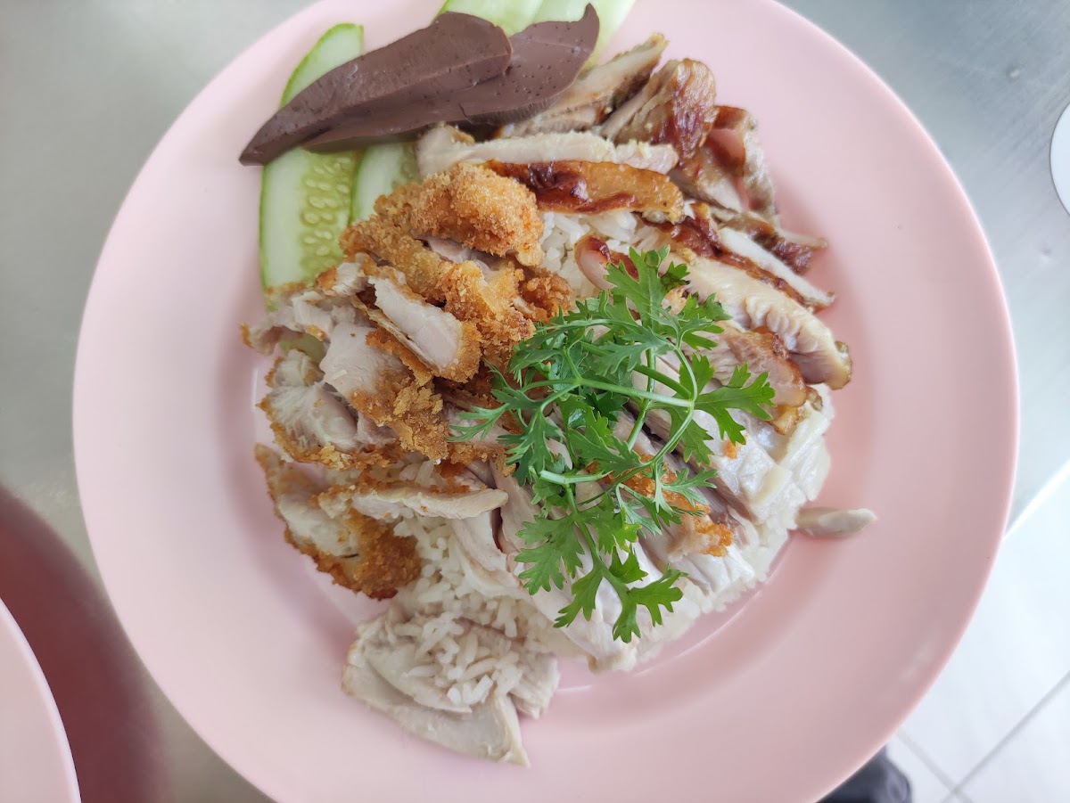 โชคดี ข้าวมันไก่ / Chok Dee Chicken Rice Photo 5