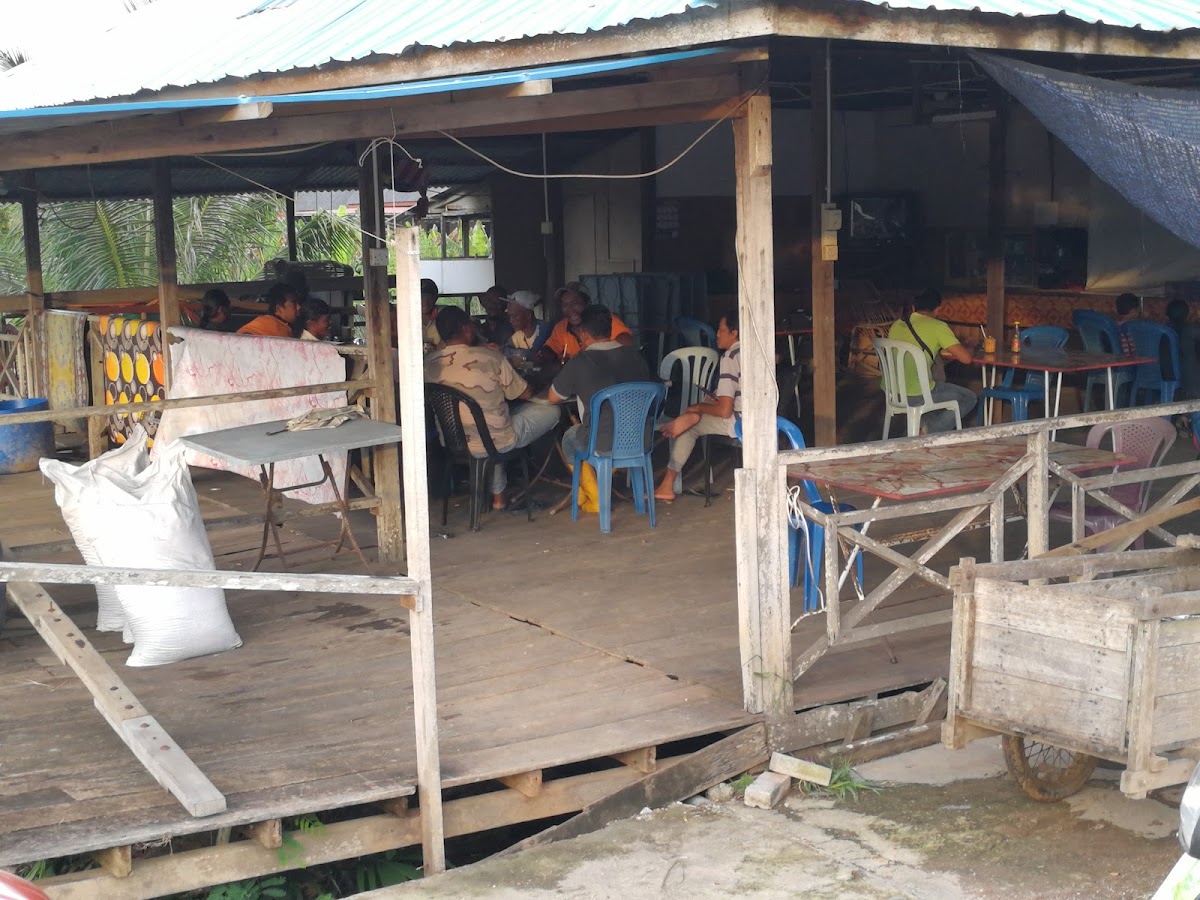 Kedai Seafood Kolam Pancing Pembela Photo 2