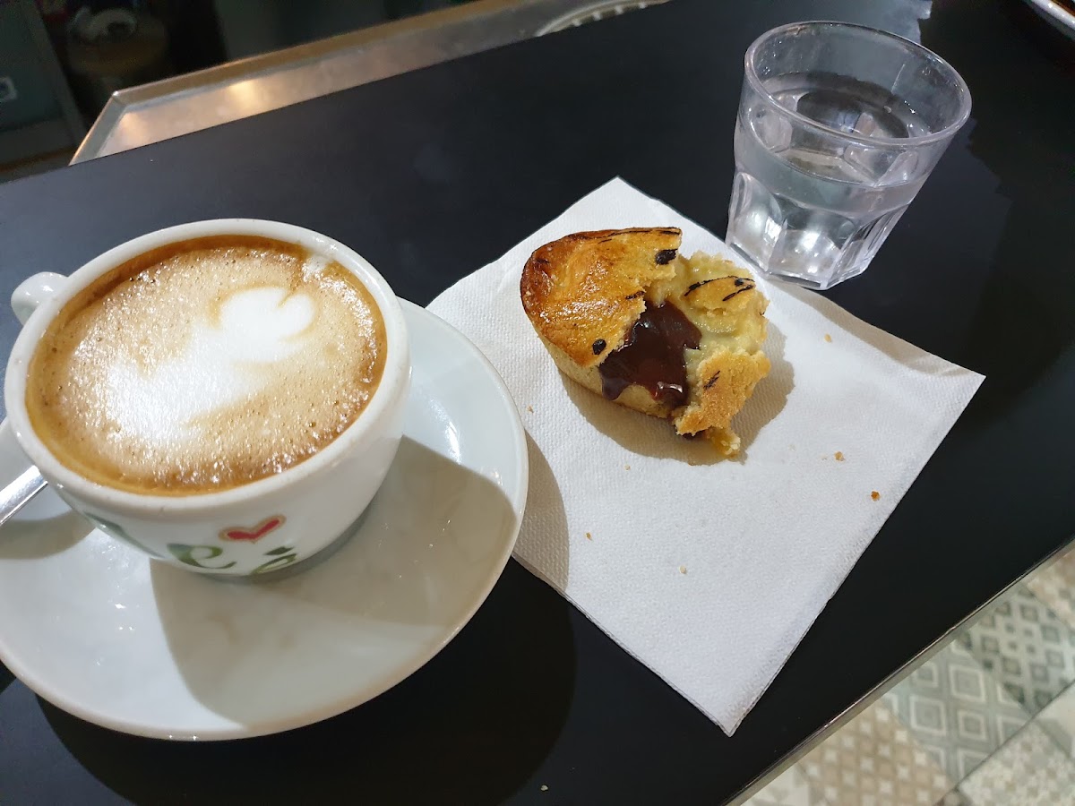 Cafe' Noir Photo 6