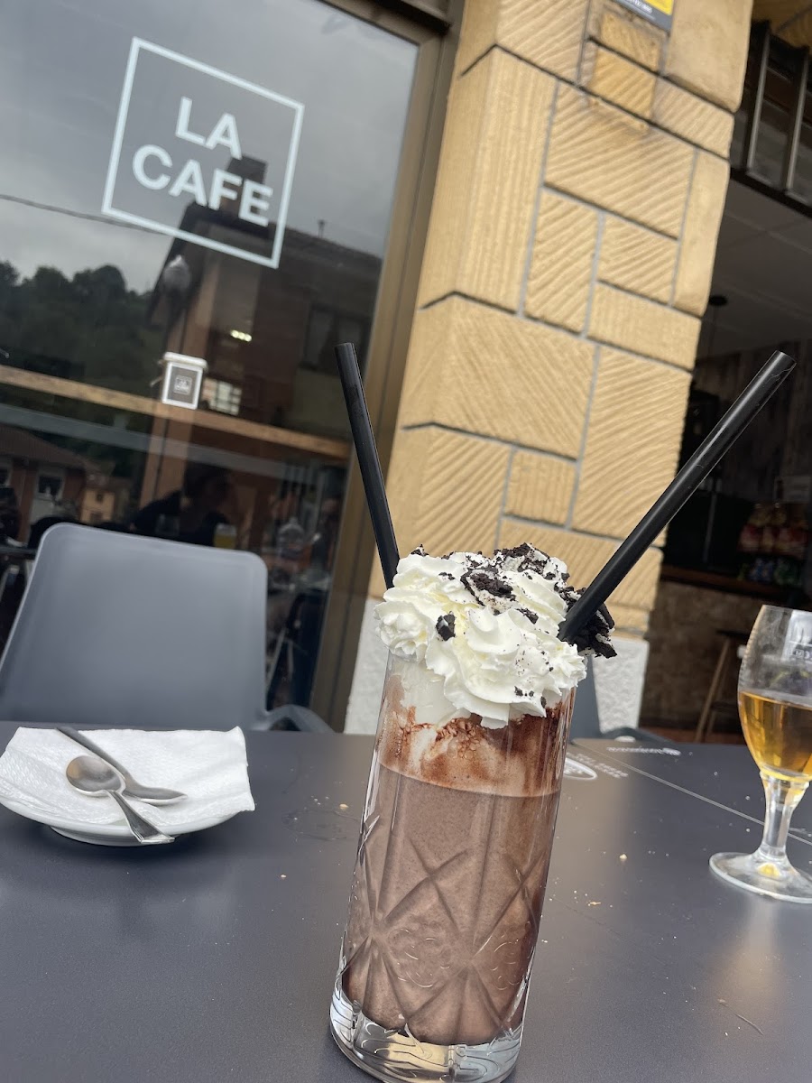 La Cafe Photo 4