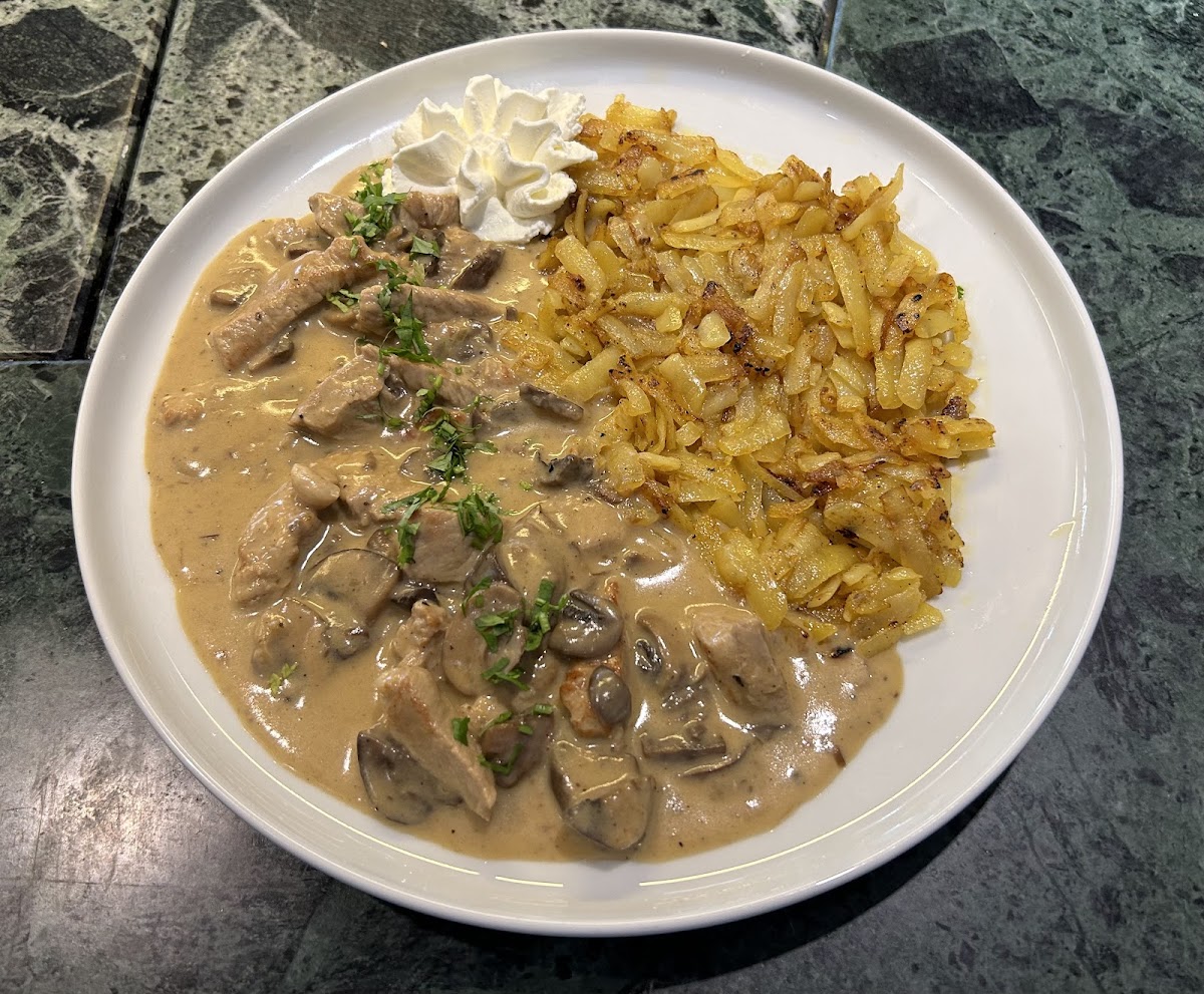 Runft Cafe Photo 3
