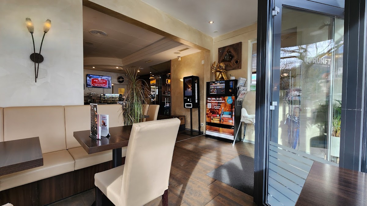 Runft Cafe Photo 9