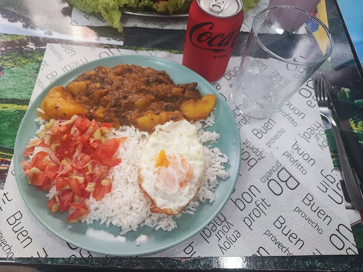 Restaurante Sabor Latino Photo 3