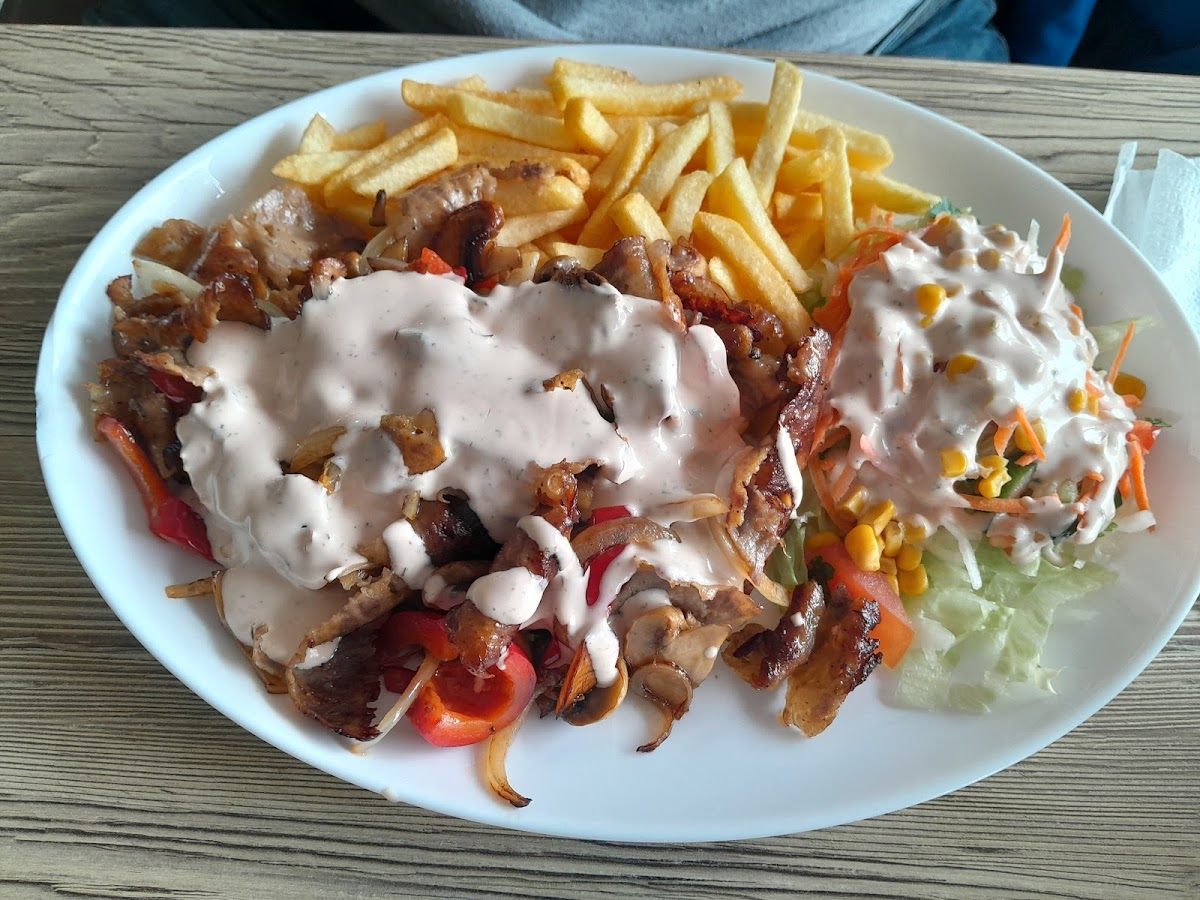 Medo Pizzeria & Grill Photo 4