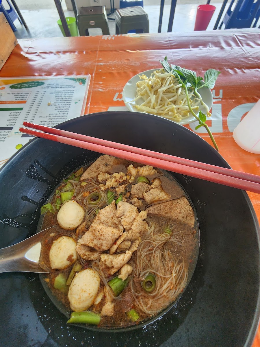 Ayutthaya Boat Noodles Photo 4