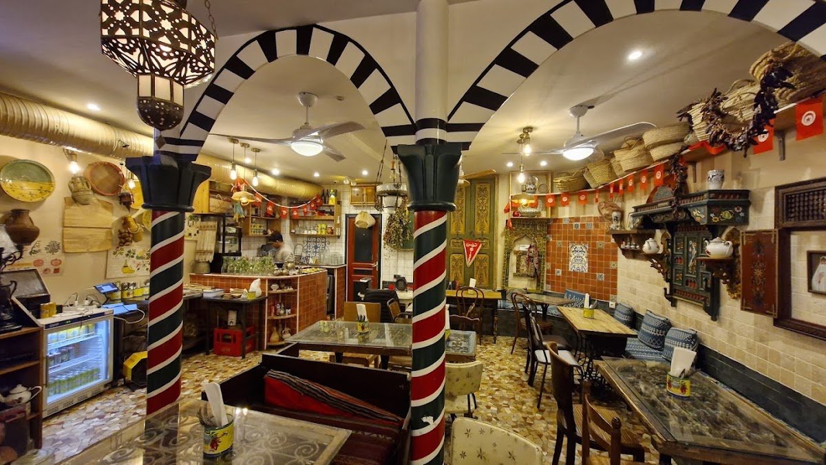 Lyoom Cantine