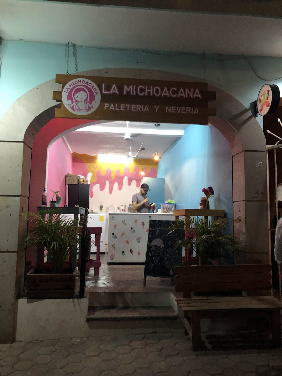 La Michoacana - Ice Cream & Paletas