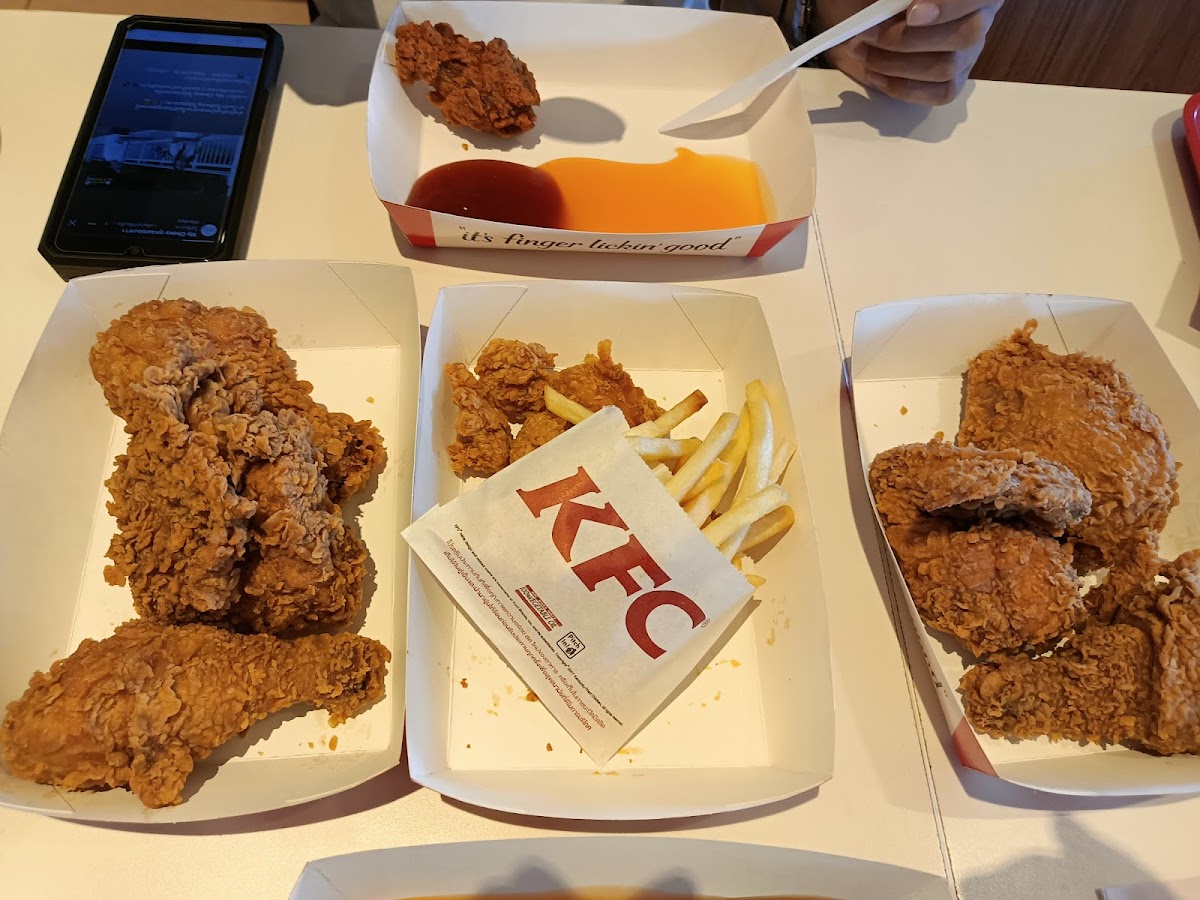 KFC Taweekit Buriram Photo 5