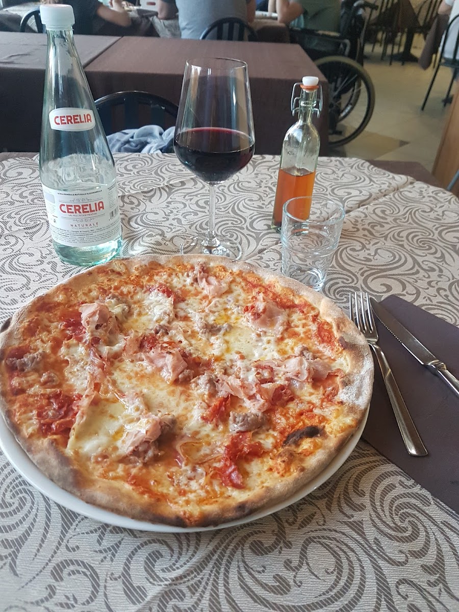Albergo Ristorante Merlino Photo 7