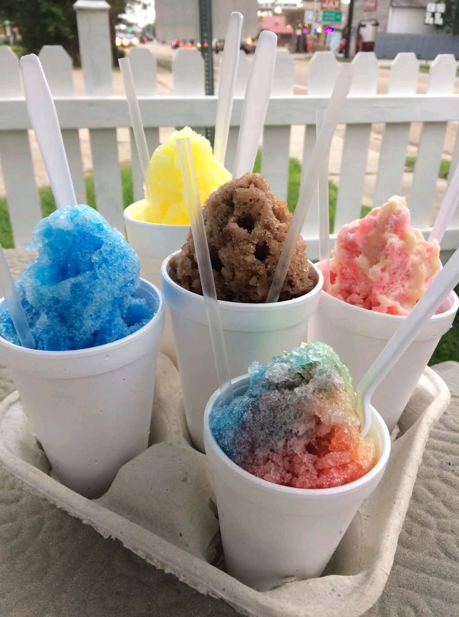 LouLa's Snowballs Photo 5