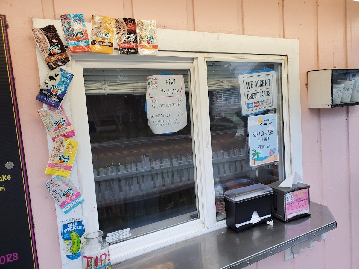LouLa's Snowballs Photo 6