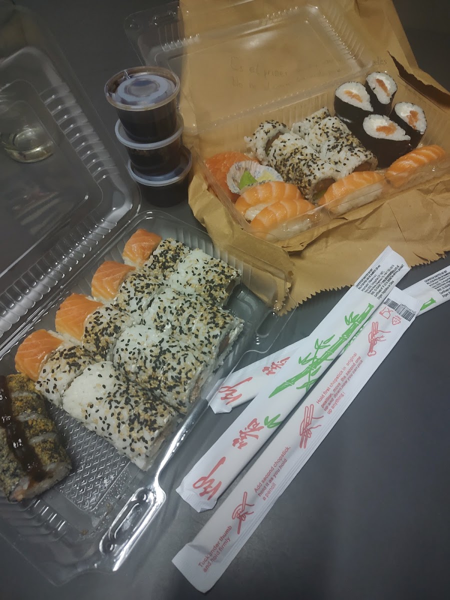 Hatake Sushi Ituzaingo Photo 5