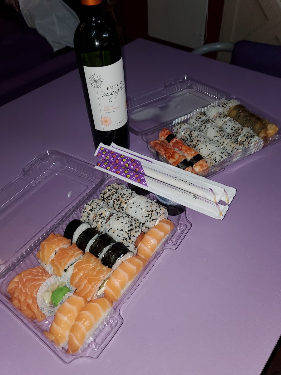 Hatake Sushi Ituzaingo Photo 6
