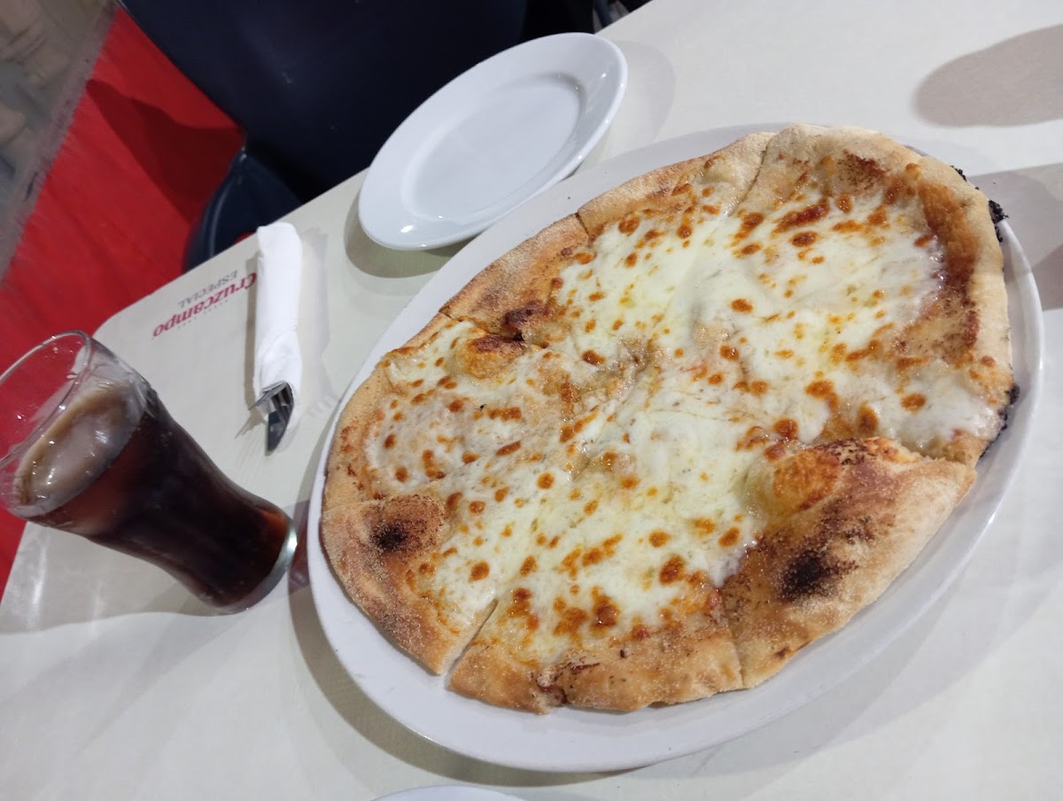 Casa De La Pizza Photo 7