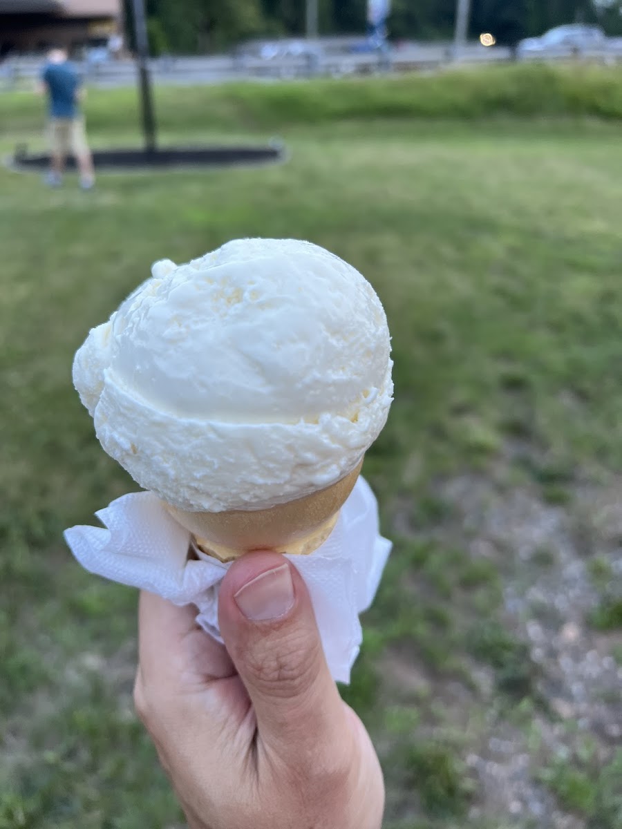 Rich Farm Ice Cream, Middlefield Photo 6
