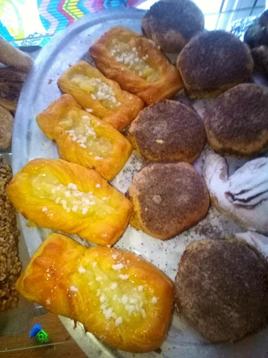 Panaderia Las 6 Hermanas Photo 3