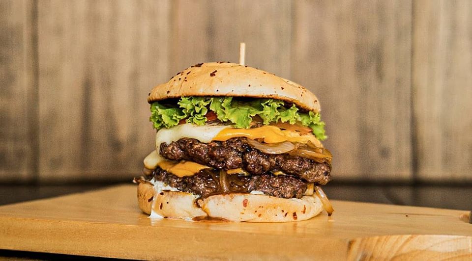La Gloriosa Hamburguesería | Álvarez Photo 3