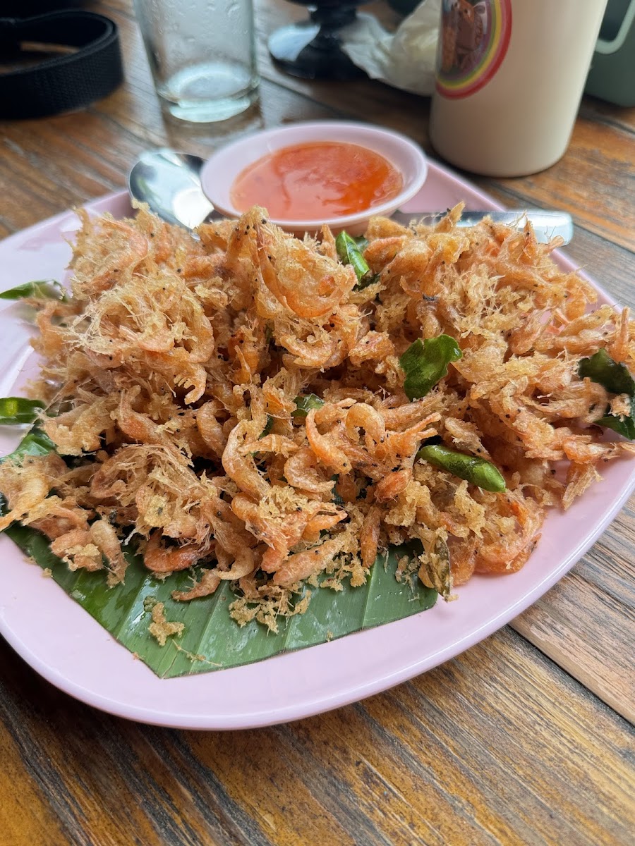 Phu Nam Suay Restaurant Photo 10