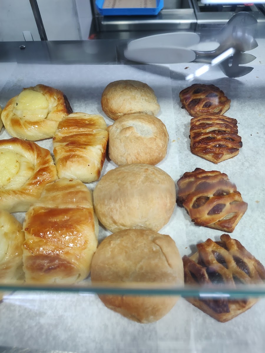 Cafe De La Shell Photo 9