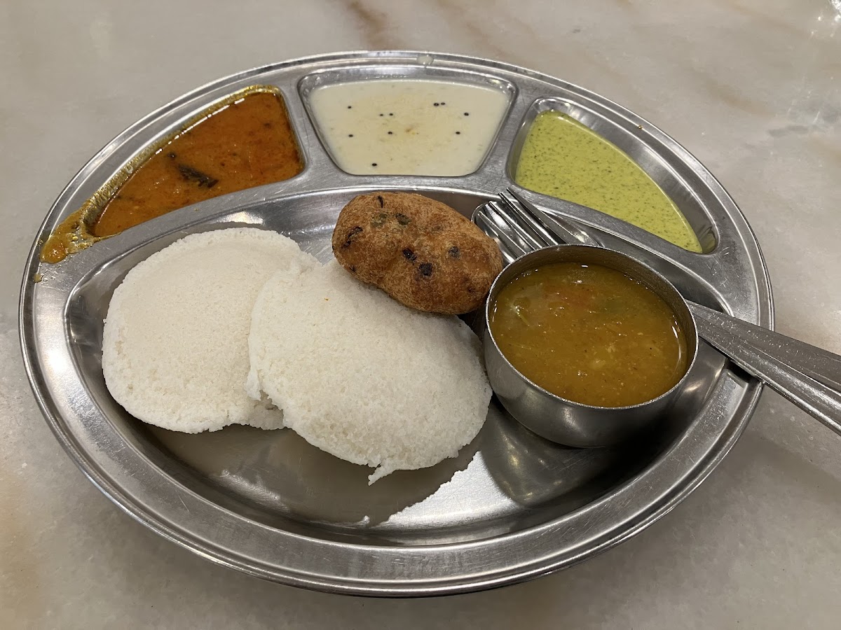 Restoran Saravanaa Bhavan • Leboh Ampang Photo 5