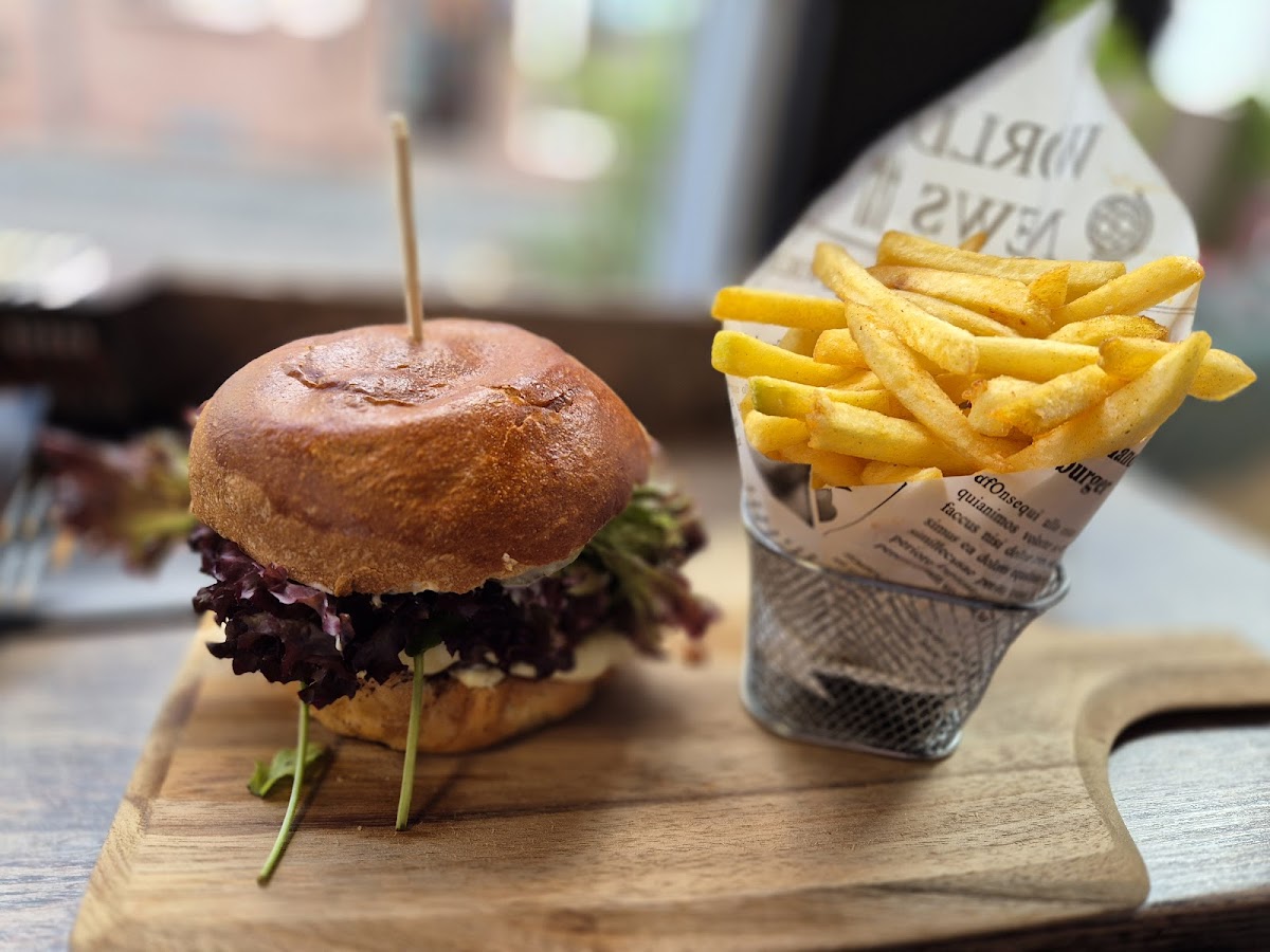 Beast Burger Photo 8