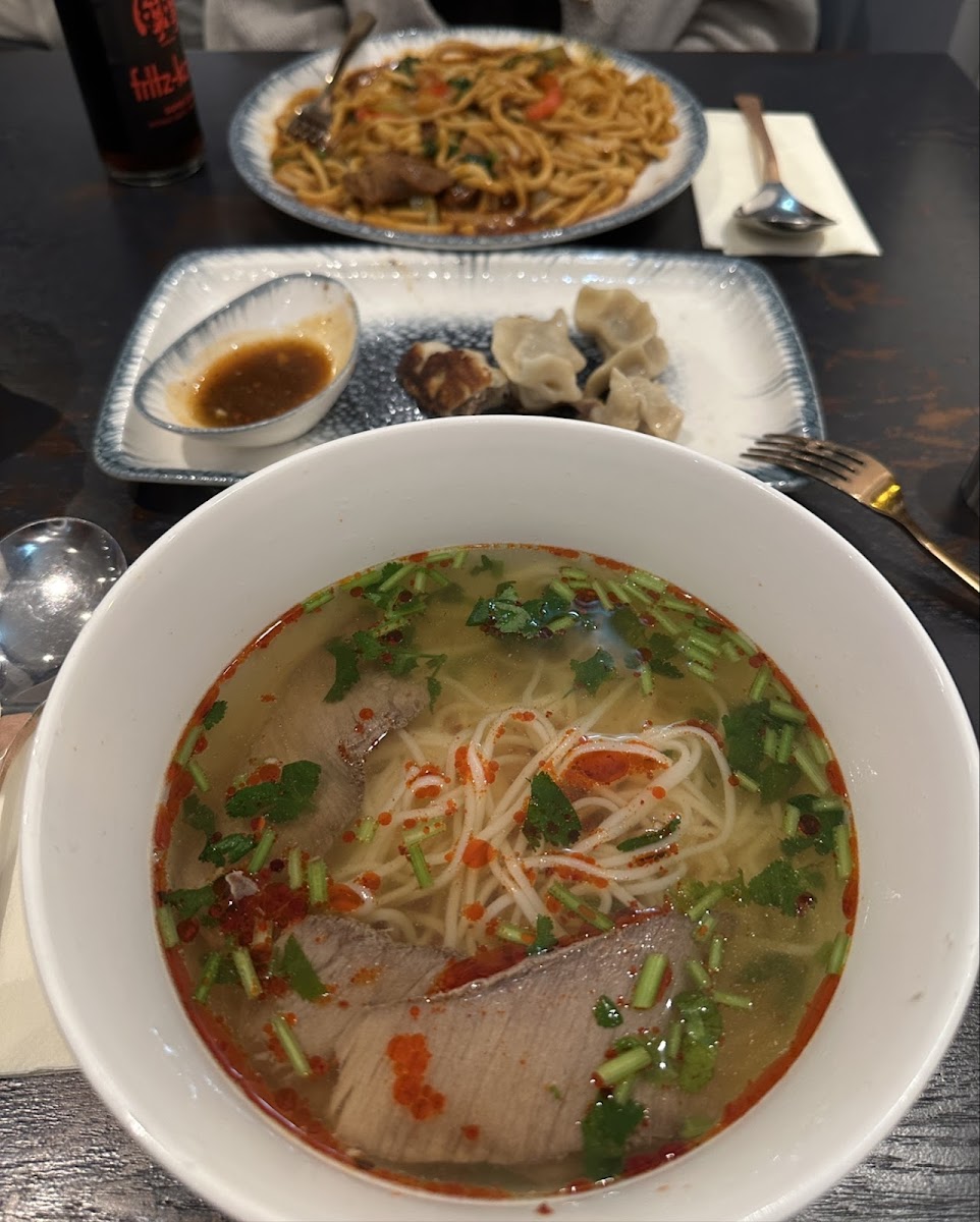 LAGMANCHI - Uigurisches Restaurant Photo 9